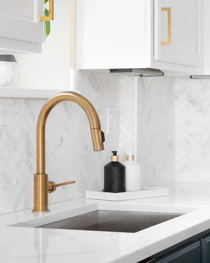 Kitchen Backsplashes